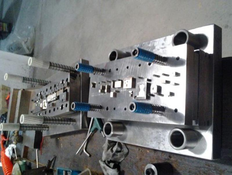 吐鲁番模具制造-12